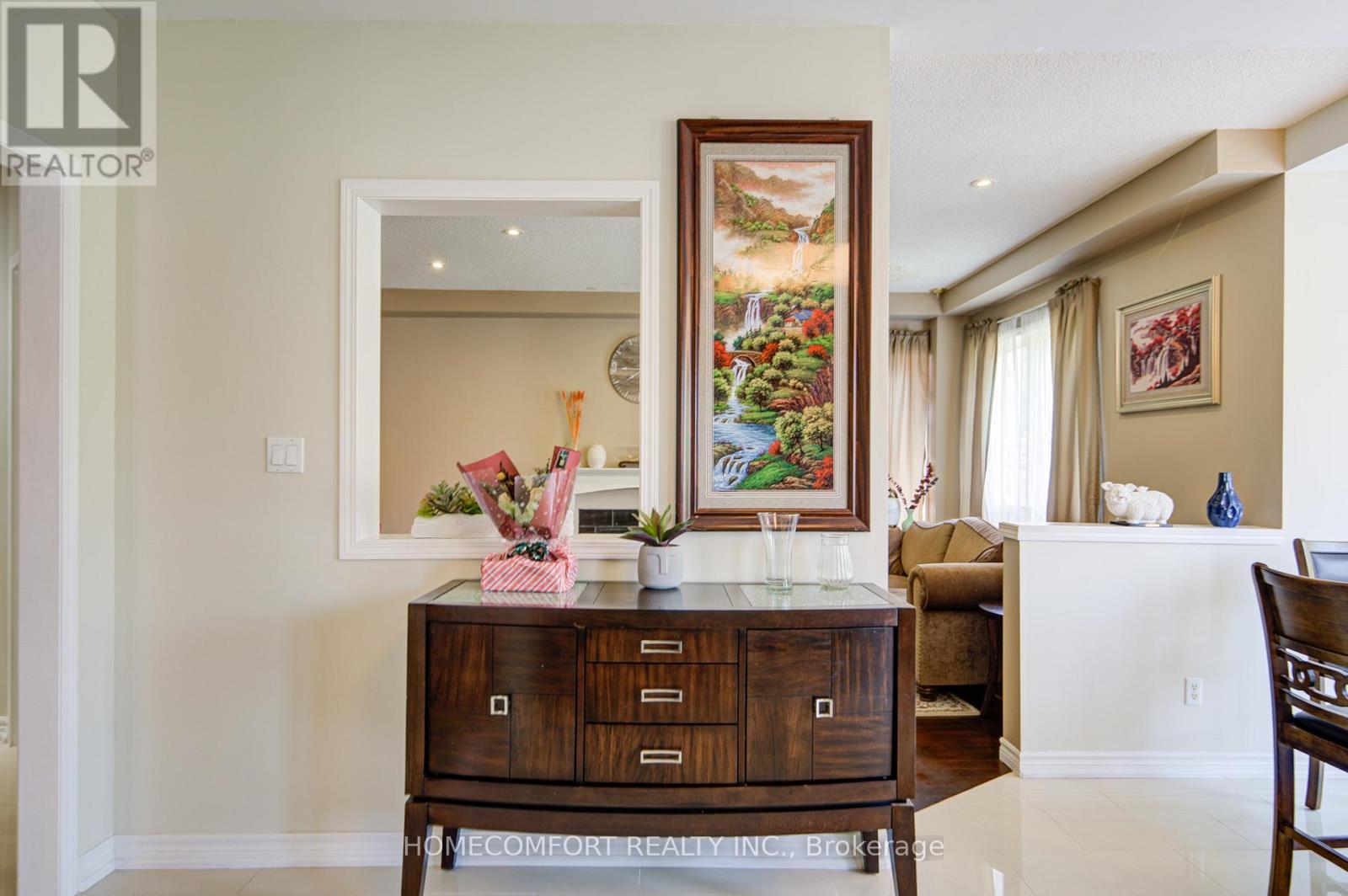 Photo 21 of 68 Redstone Road, Richmond Hill ON