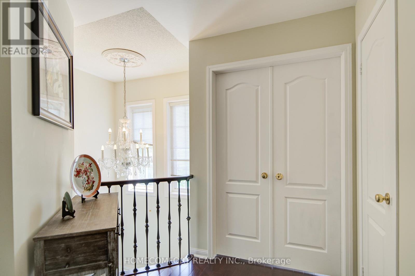Photo 25 of 68 Redstone Road, Richmond Hill ON