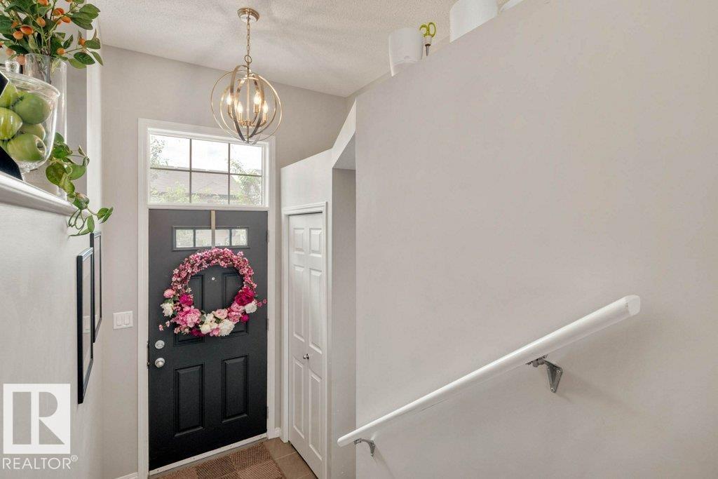 Photo 11 of 41 7385 Edgemont Wy Nw, Edmonton AB