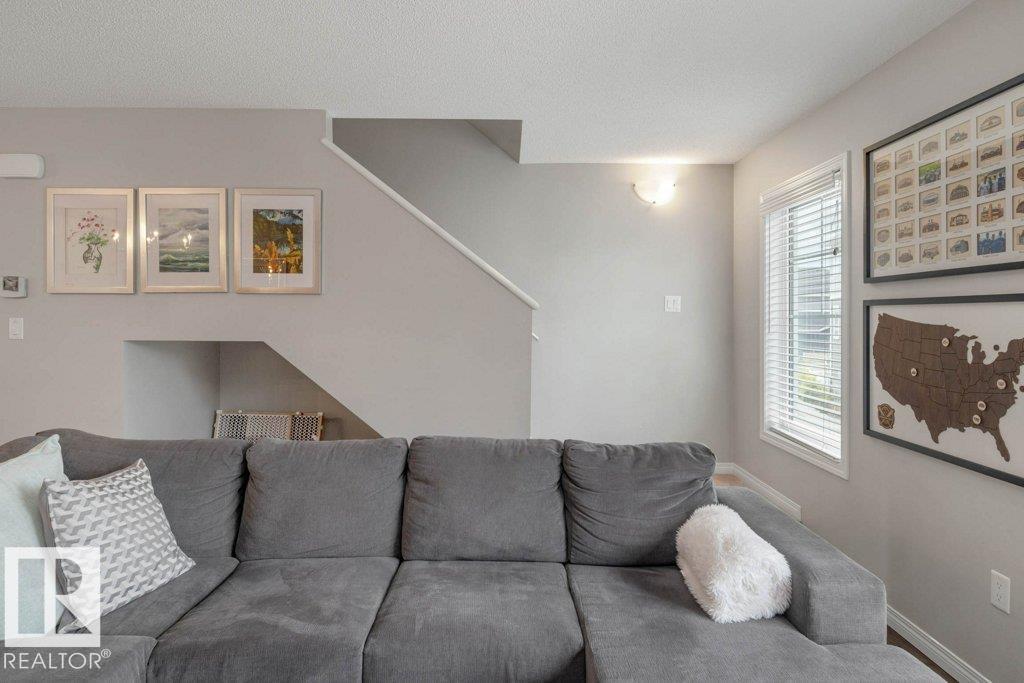 Photo 17 of 41 7385 Edgemont Wy Nw, Edmonton AB
