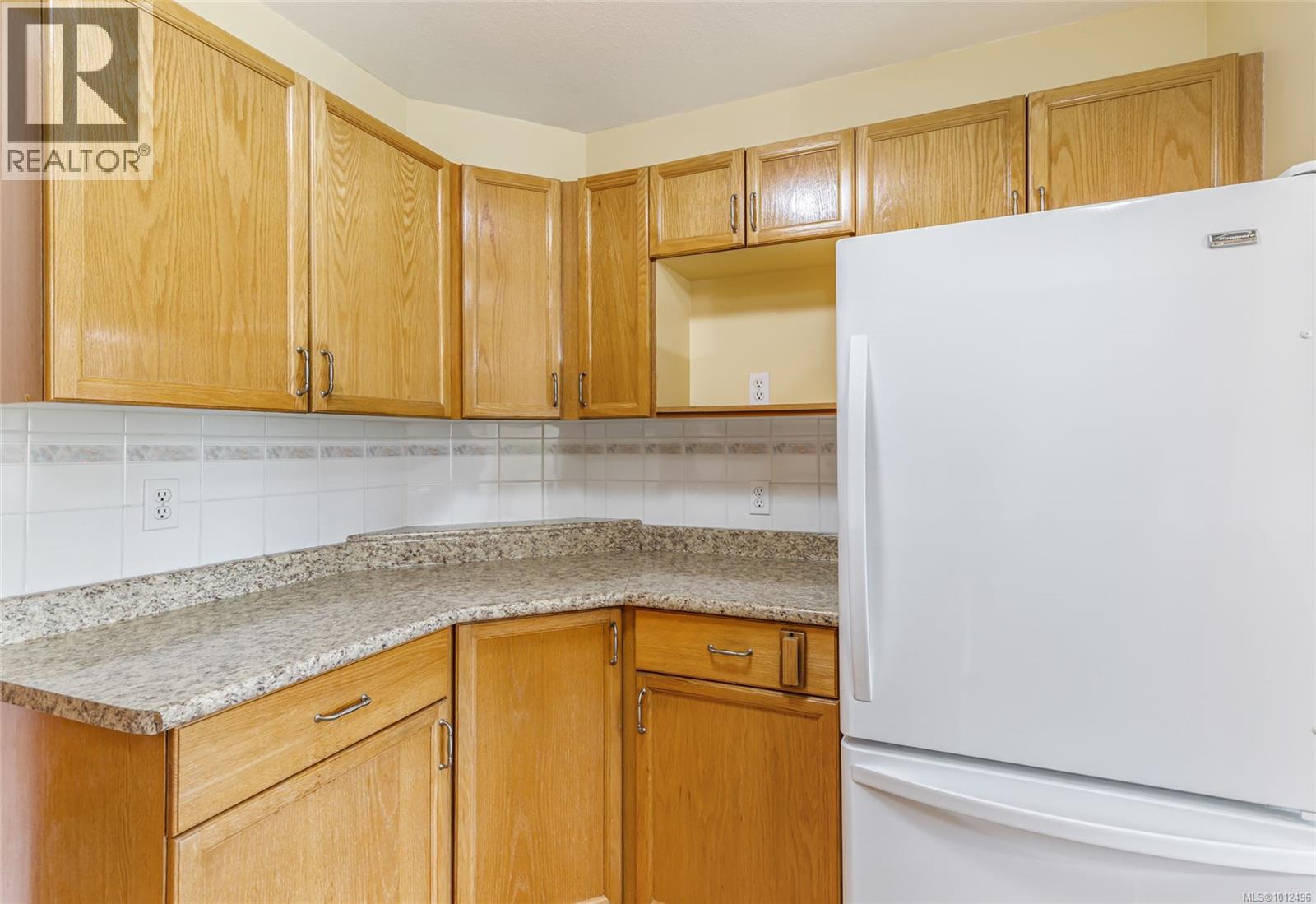 Photo 7 of 103 240 Stanford Ave E, Parksville BC