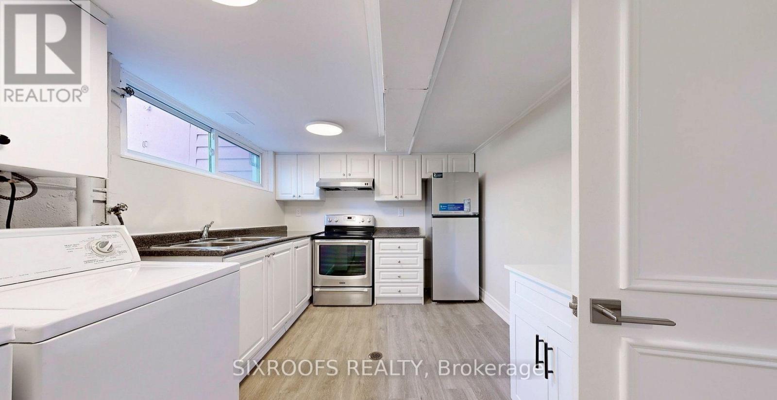 Photo 3 of Lower 60 Beacham Crescent, Toronto ON