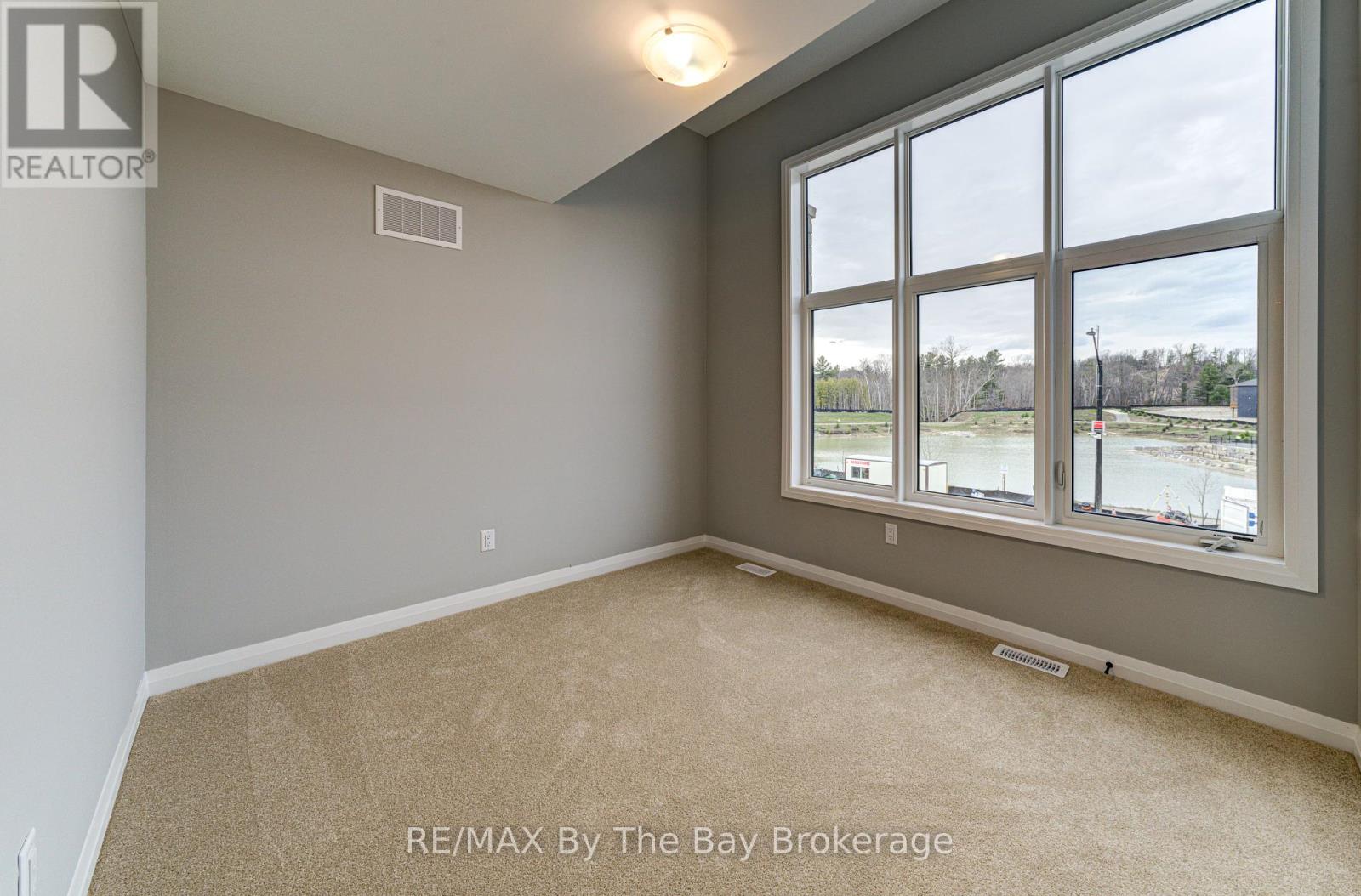 Photo 22 of 61 Federica Crescent, Wasaga Beach ON