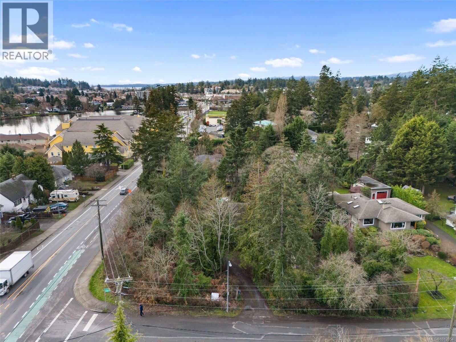 2895 Murray Dr, Saanich