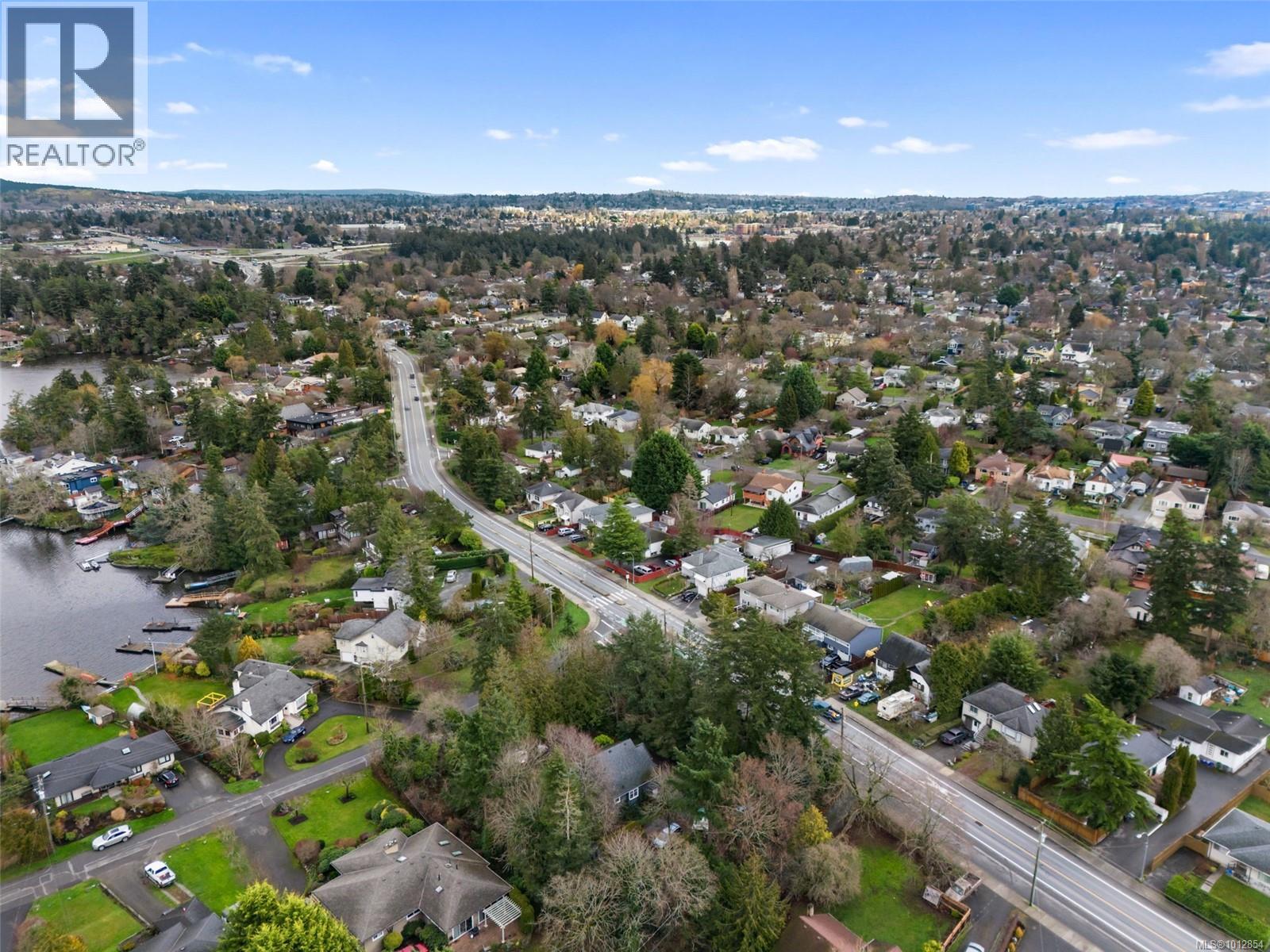 2895 Murray Dr, Saanich