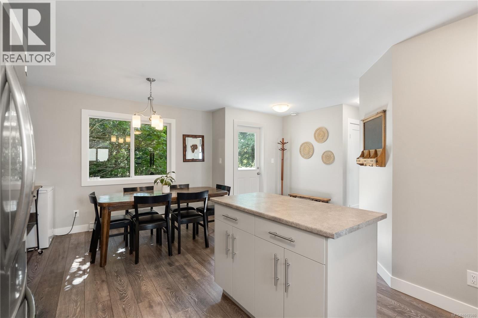 Photo 11 of 12 6790 Grant Rd W, Sooke BC