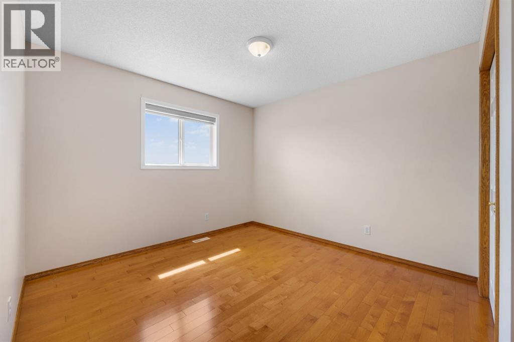 Photo 25 of 81 Taracove Crescent Ne, Calgary AB