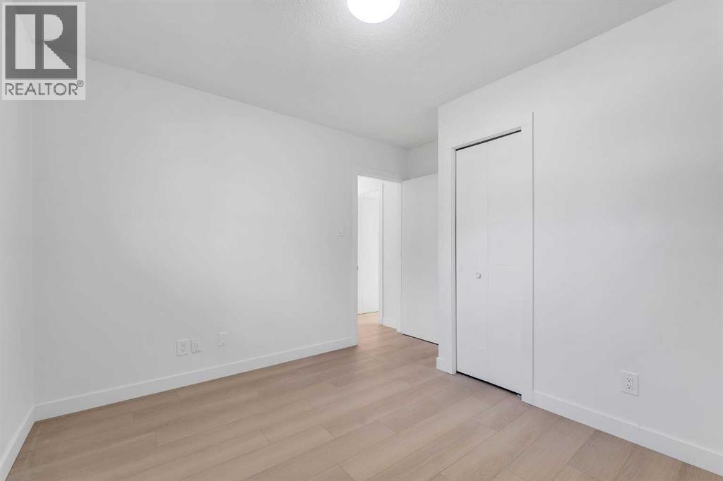 Photo 19 of 1528 48 Street Se, Calgary AB