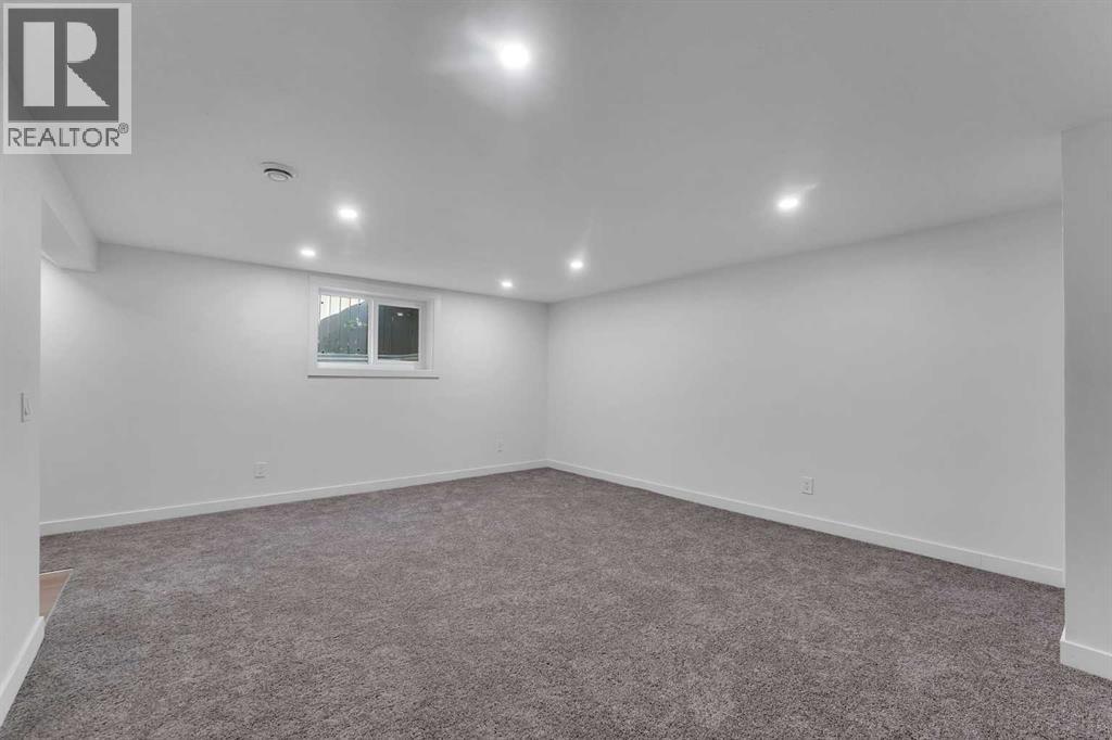 Photo 28 of 1528 48 Street Se, Calgary AB