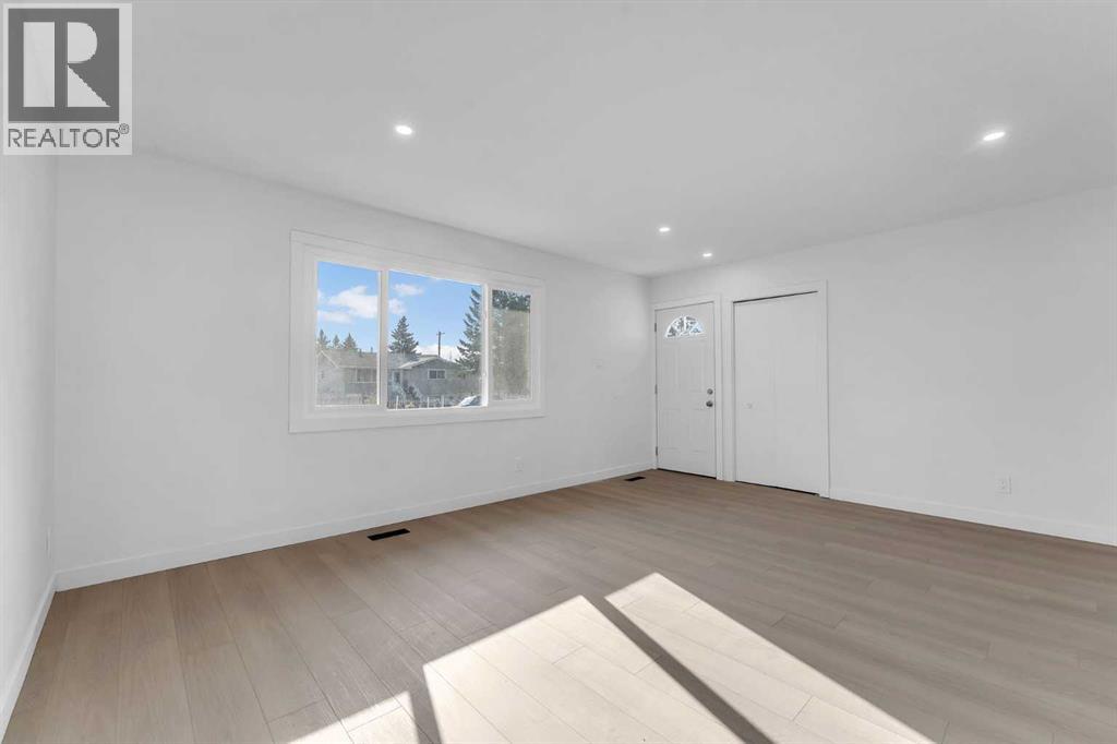 Photo 6 of 1528 48 Street Se, Calgary AB