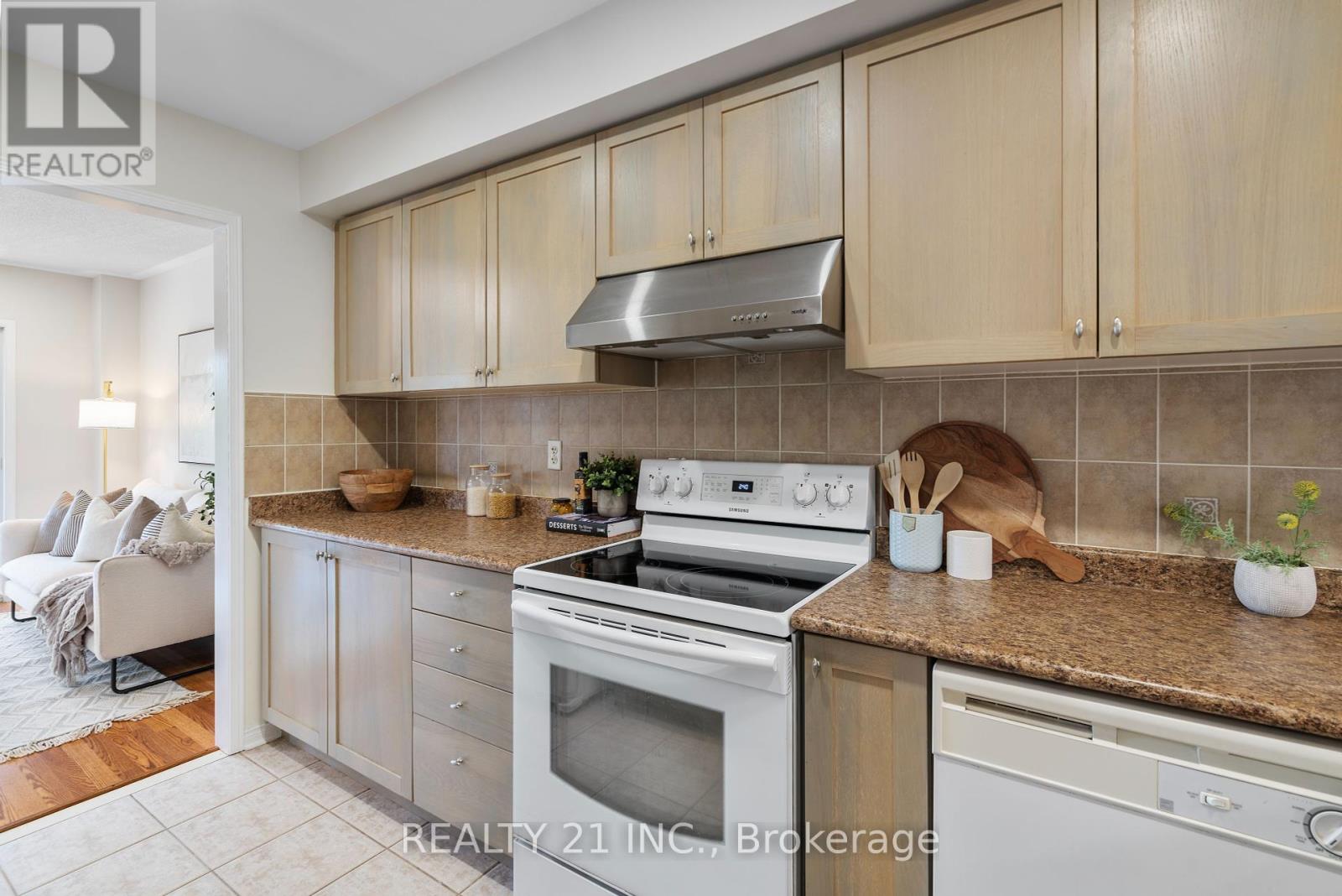 Photo 12 of 13 Ventura Lane, Ajax ON