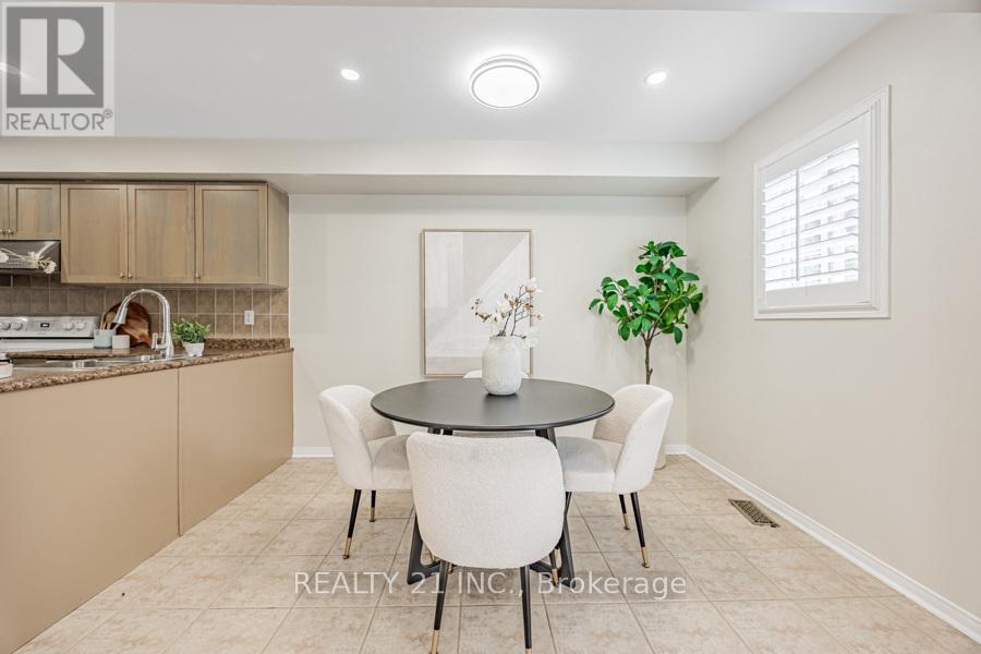 Photo 11 of 13 Ventura Lane, Ajax ON