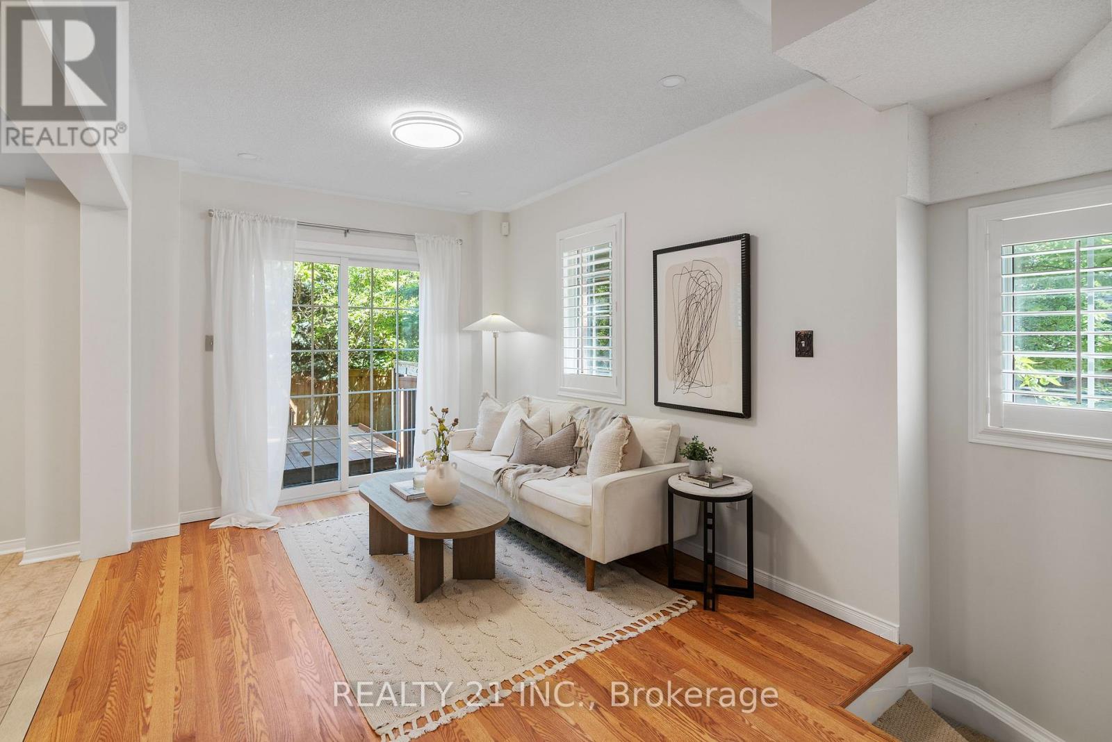 Photo 8 of 13 Ventura Lane, Ajax ON