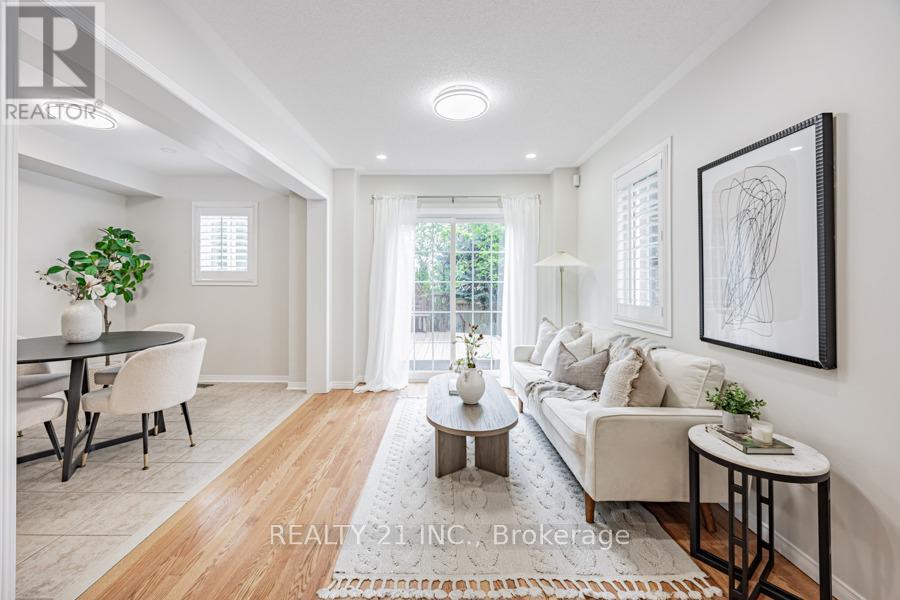 Photo 9 of 13 Ventura Lane, Ajax ON