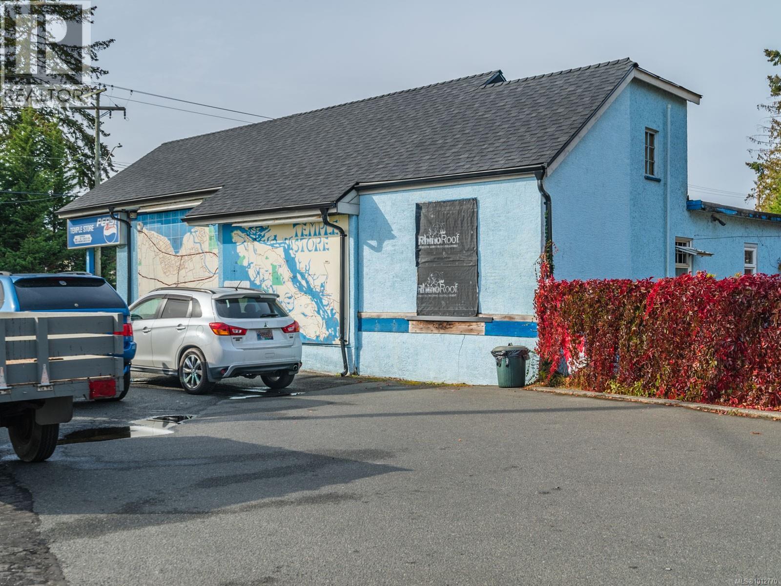 Photo 12 of 563 Island Hwy W, Parksville BC