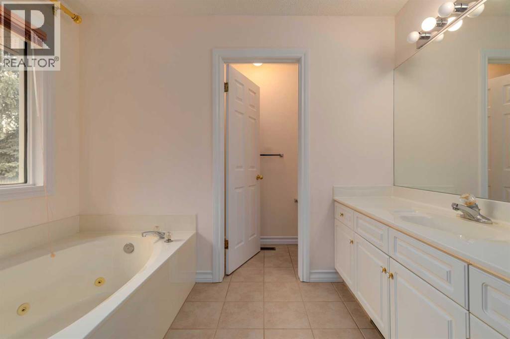 Photo 20 of 10274 Hamptons Boulevard Nw, Calgary AB