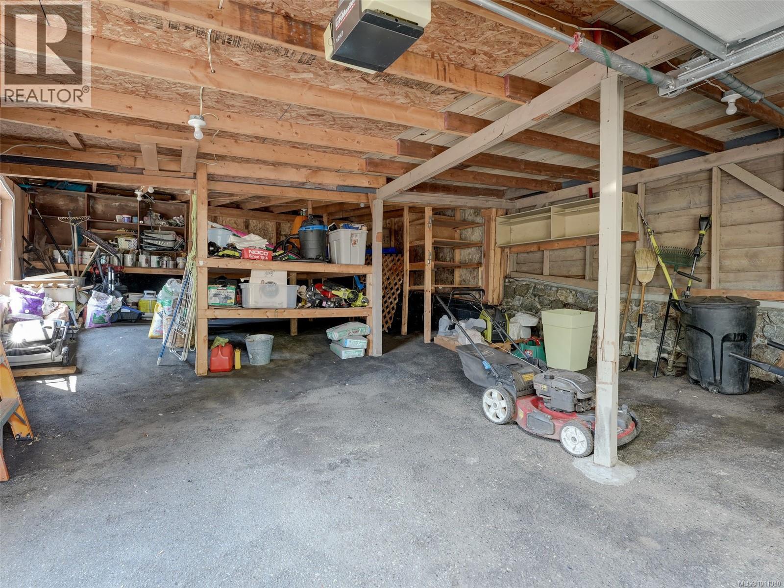Photo 39 of 1251 Tattersall Dr, Saanich BC