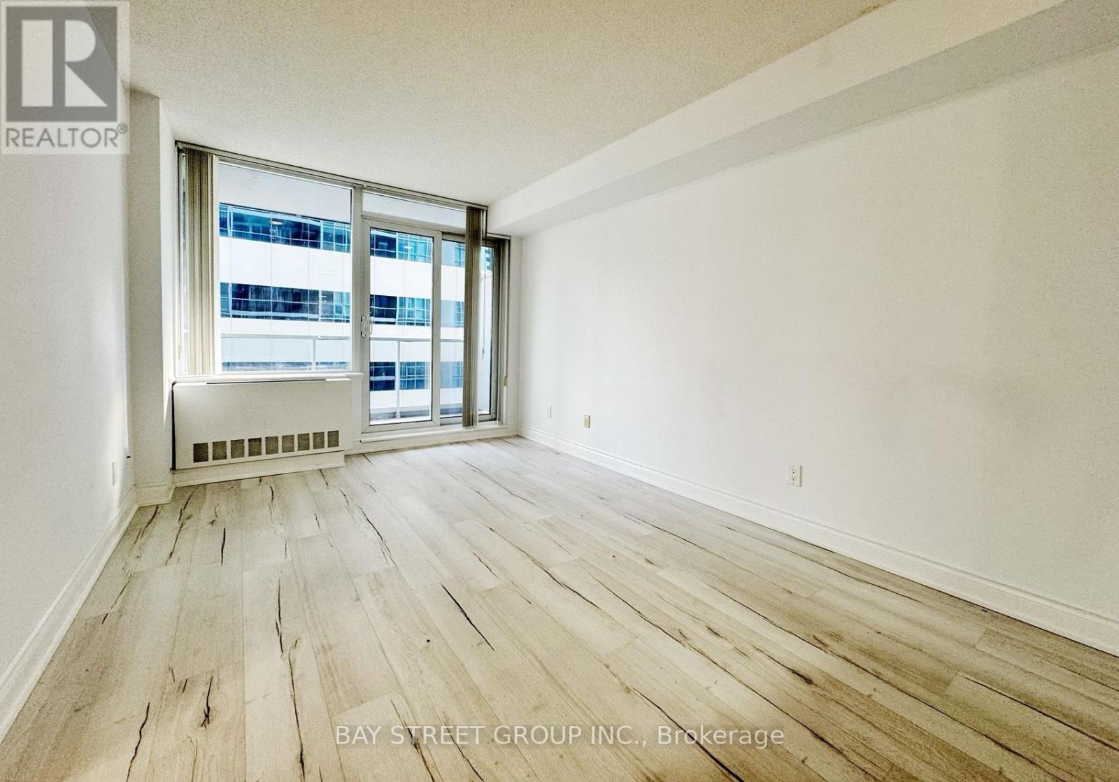 Photo 8 of 1611 4968 Yonge Street, Toronto ON