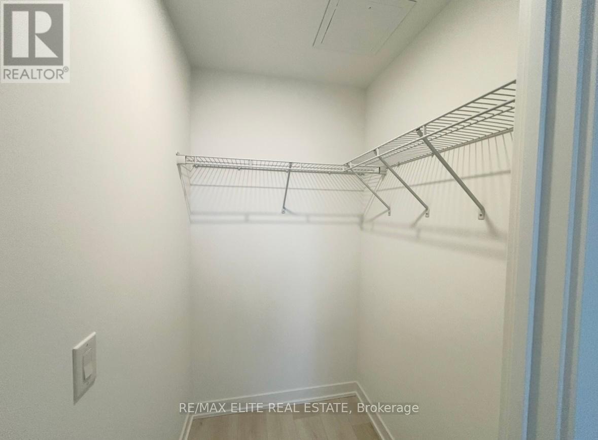 Photo 10 of 920 5 Defries Street, Toronto ON