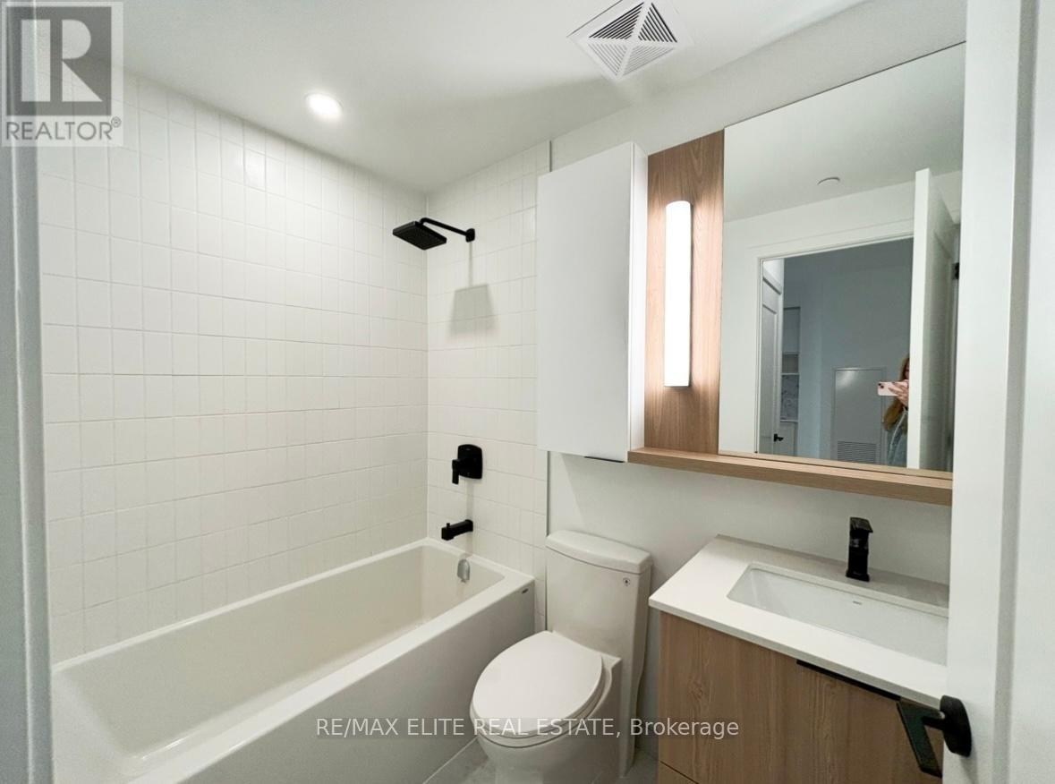 Photo 3 of 920 5 Defries Street, Toronto ON