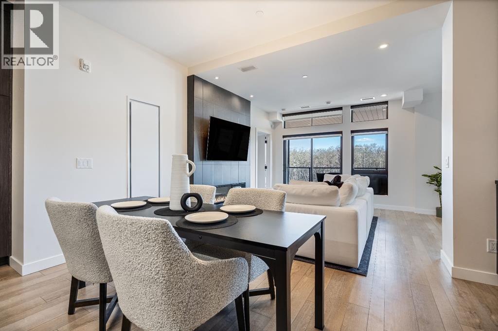 Photo 16 of 205 835 78 Street Sw, Calgary AB