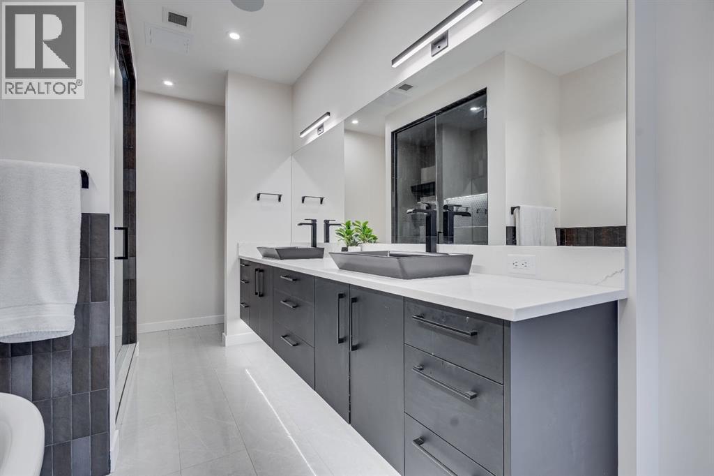 Photo 27 of 205 835 78 Street Sw, Calgary AB