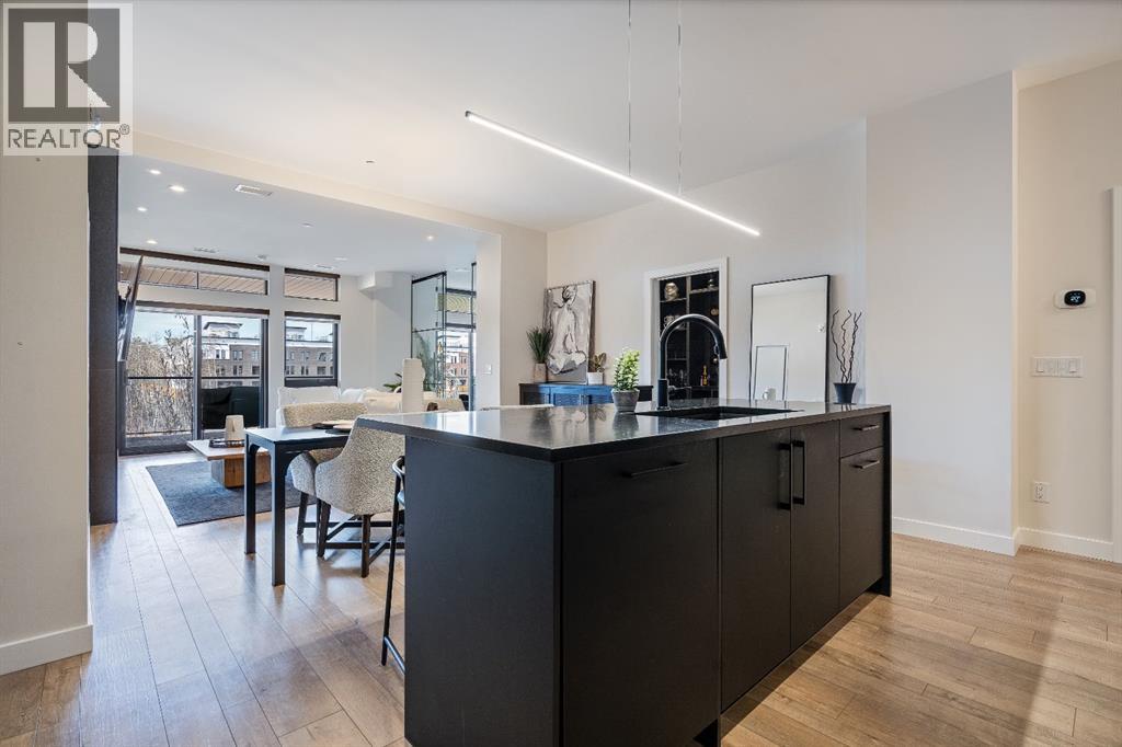 Photo 12 of 205 835 78 Street Sw, Calgary AB