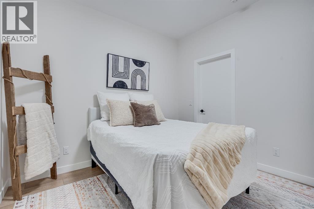 Photo 32 of 205 835 78 Street Sw, Calgary AB