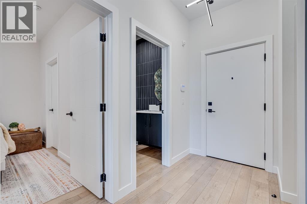 Photo 6 of 205 835 78 Street Sw, Calgary AB