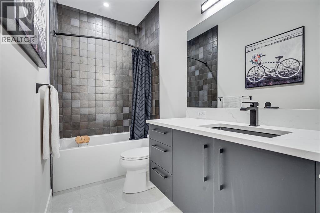 Photo 33 of 205 835 78 Street Sw, Calgary AB