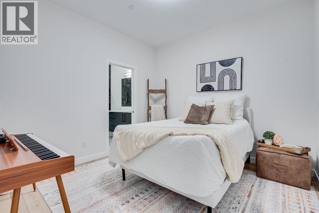 Photo 31 of 205 835 78 Street Sw, Calgary AB