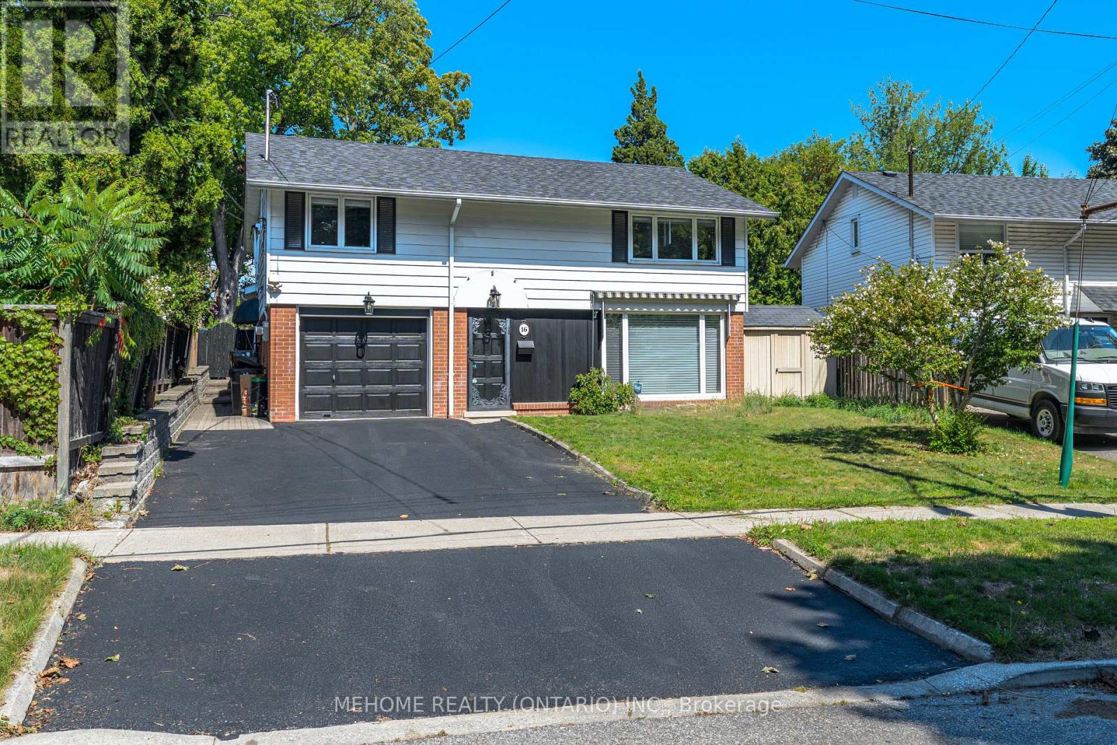 Photo 1 of 16 Abbottswood Road, Toronto ON