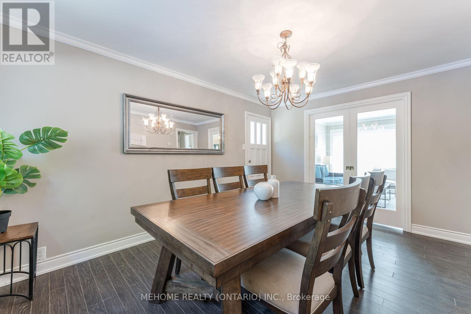 Photo 3 of 16 Abbottswood Road, Toronto ON