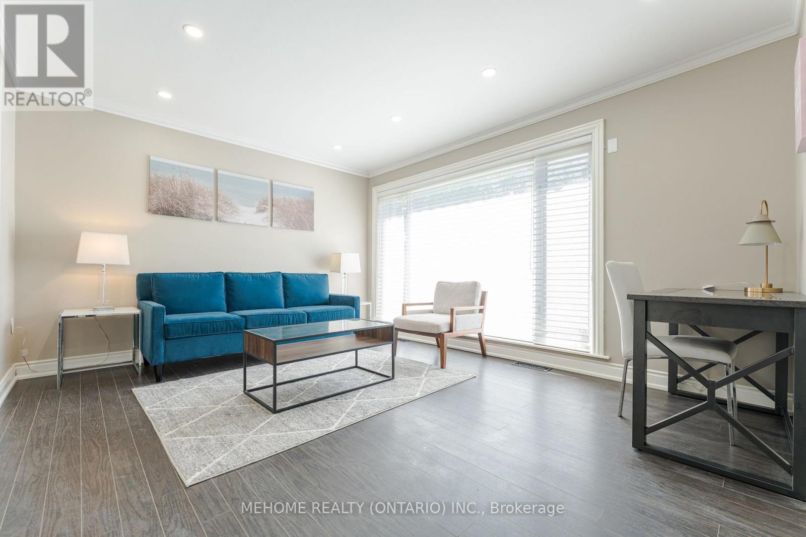Photo 4 of 16 Abbottswood Road, Toronto ON