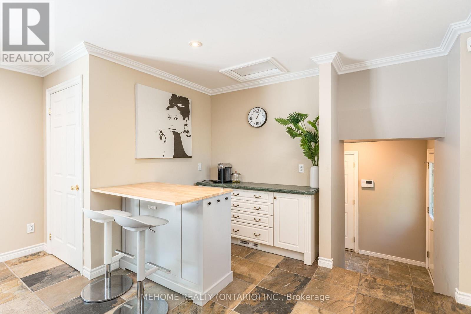 Photo 7 of 16 Abbottswood Road, Toronto ON