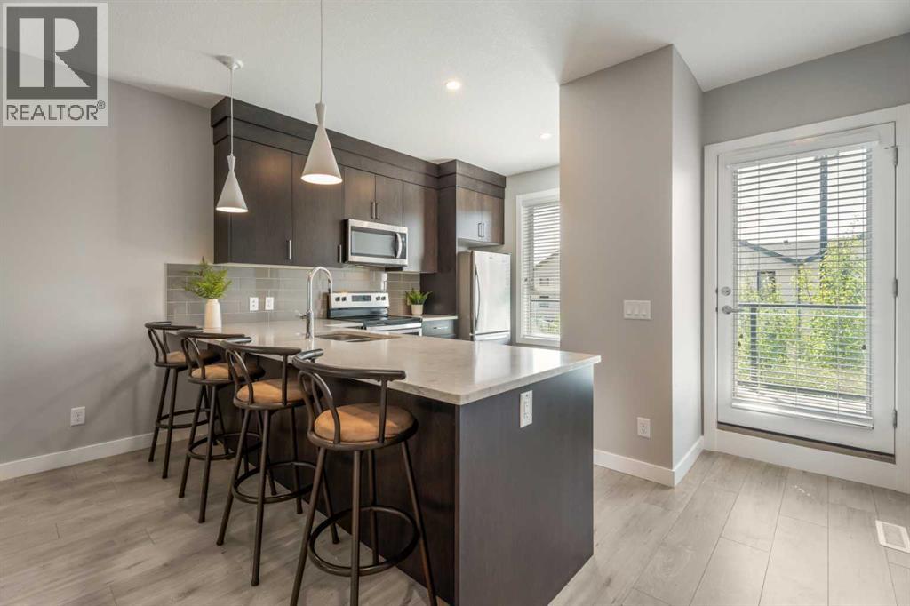 Photo 10 of 508 Drake Landing Wynd, Okotoks AB