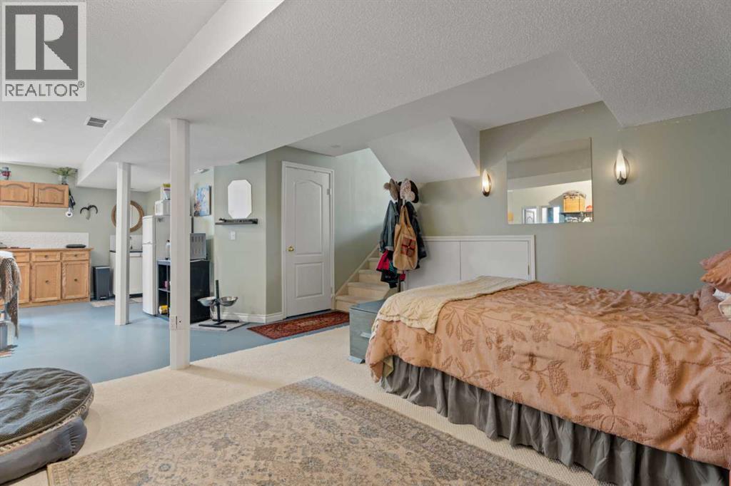 Photo 31 of 109 Downey Place, Okotoks AB
