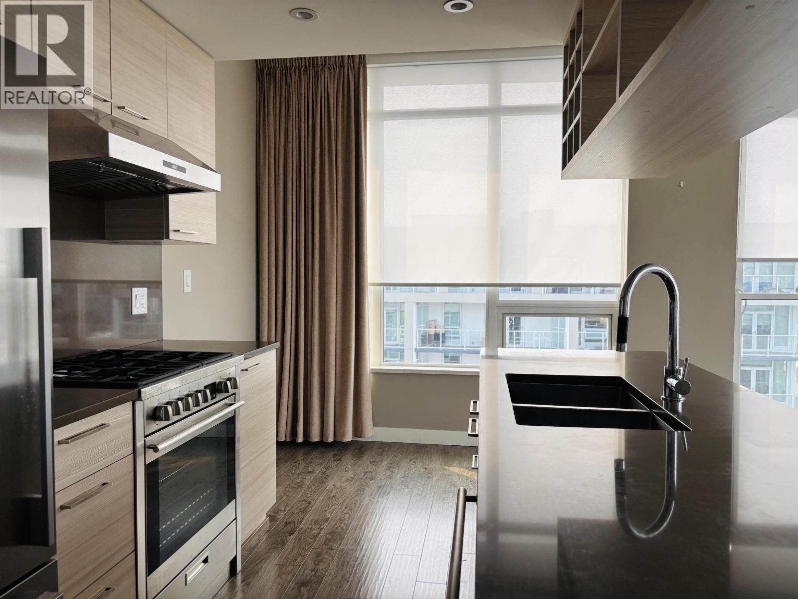 Photo 5 of 1808 6288 No 3 Road, Richmond BC