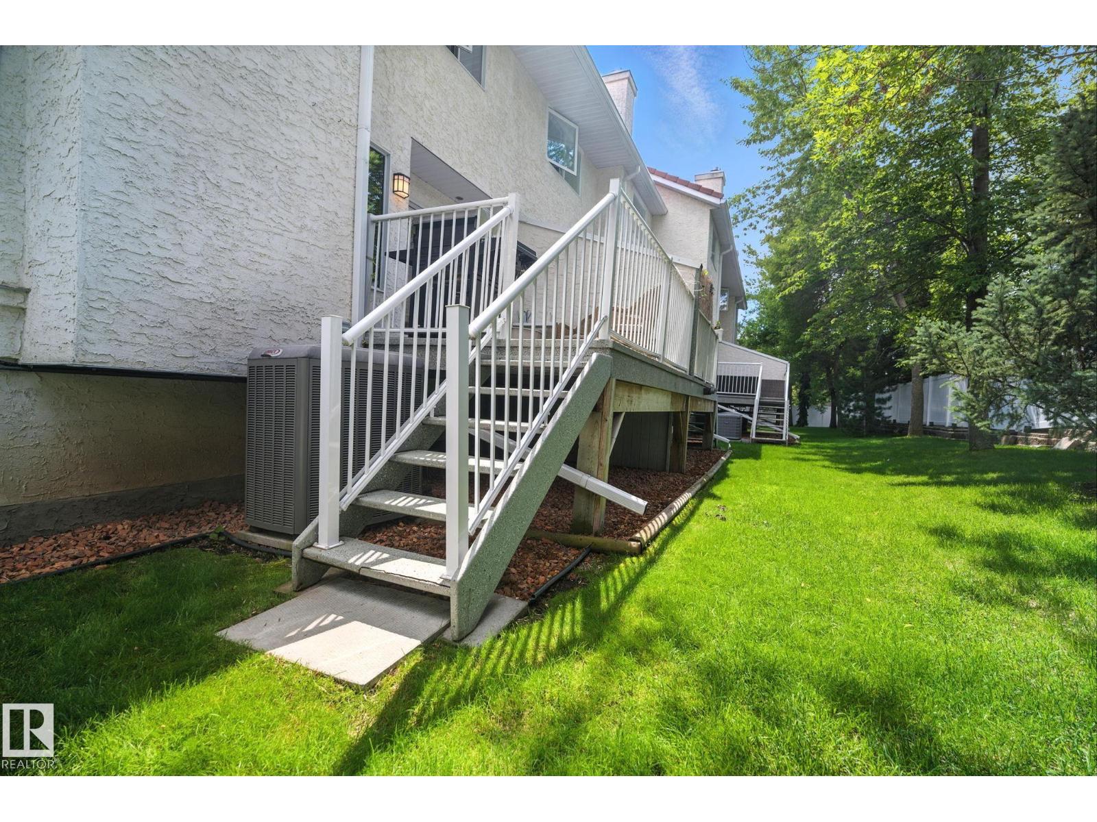 Photo 26 of 4632 151 St Nw, Edmonton AB