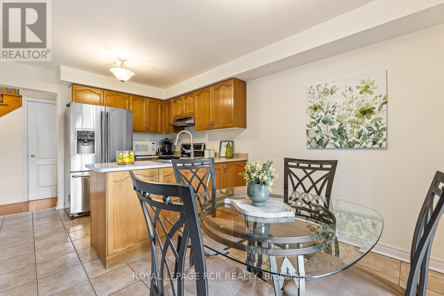 Photo 13 of 198 Pressed Brick Drive, Brampton ON