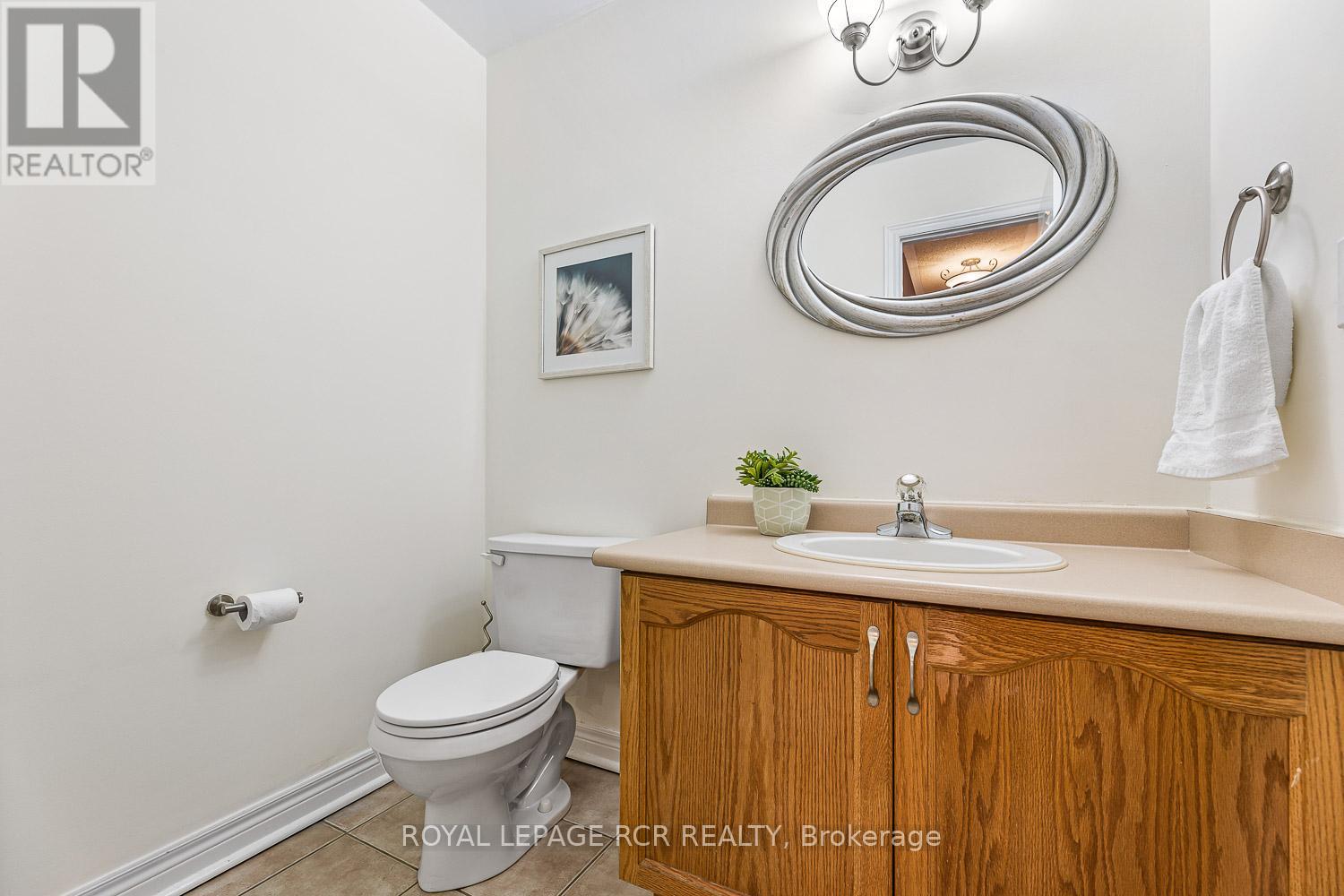 Photo 15 of 198 Pressed Brick Drive, Brampton ON