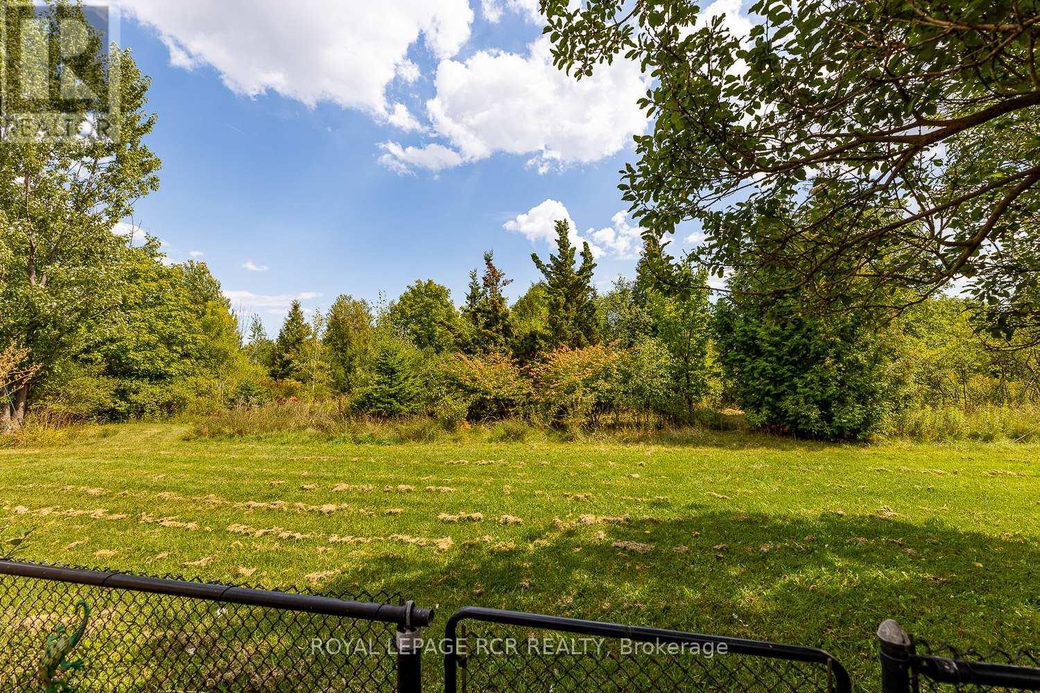 Photo 32 of 198 Pressed Brick Drive, Brampton ON