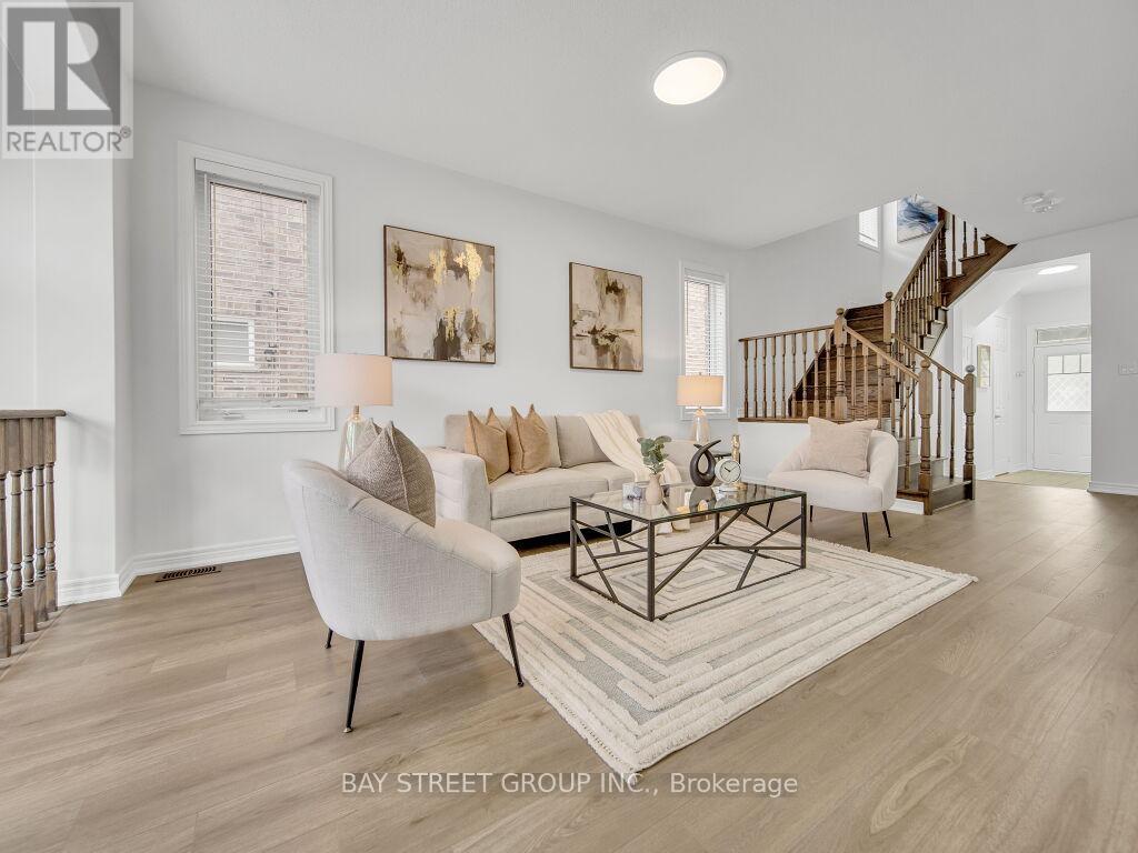 Photo 13 of 92 Abigail Crescent, Caledon ON