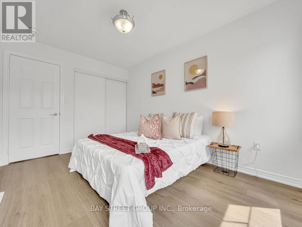 Photo 27 of 92 Abigail Crescent, Caledon ON