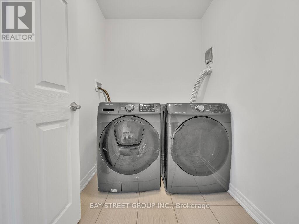 Photo 34 of 92 Abigail Crescent, Caledon ON