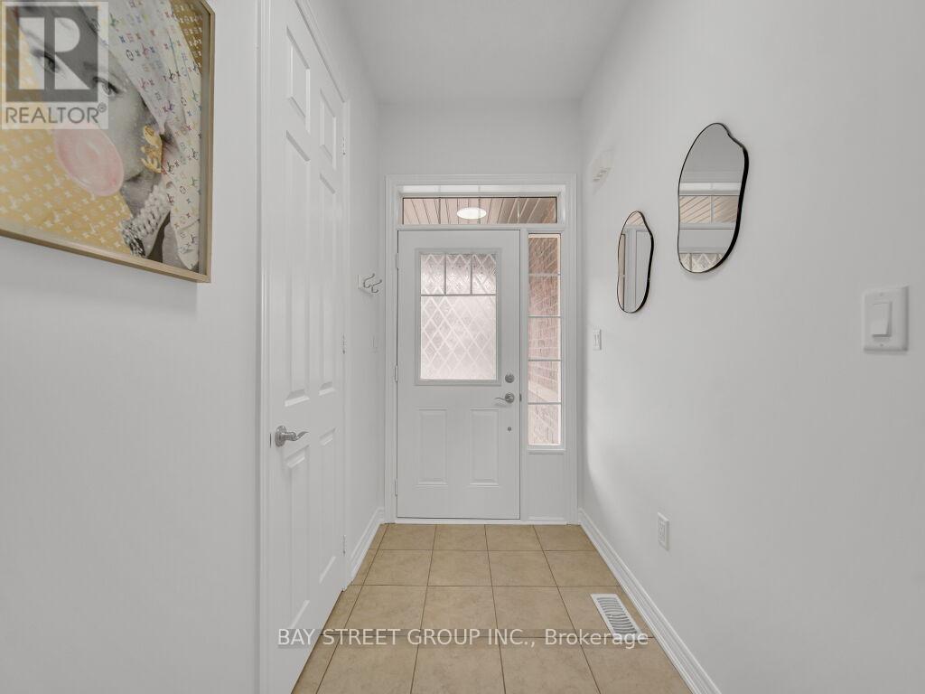Photo 6 of 92 Abigail Crescent, Caledon ON