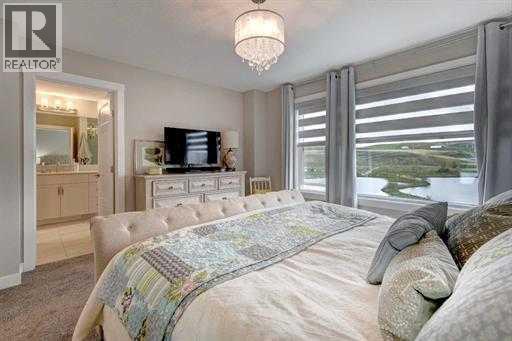 Photo 13 of 144 Cranbrook Gardens Se, Calgary AB