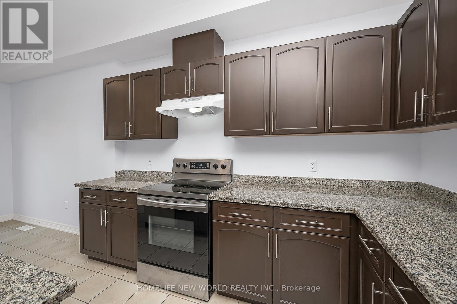 Photo 12 of 79 Sonoma Valley Crescent, Hamilton ON