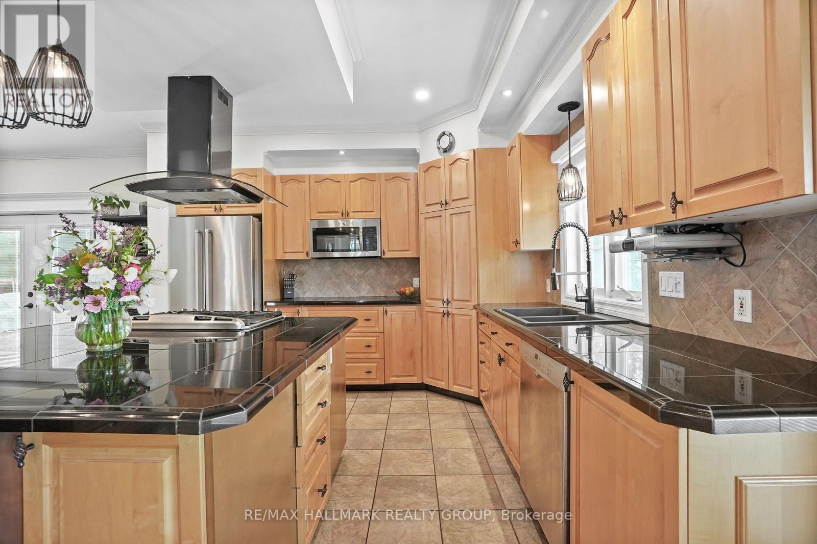 Photo 14 of 115 Pigeon Street, Clarencerockland ON