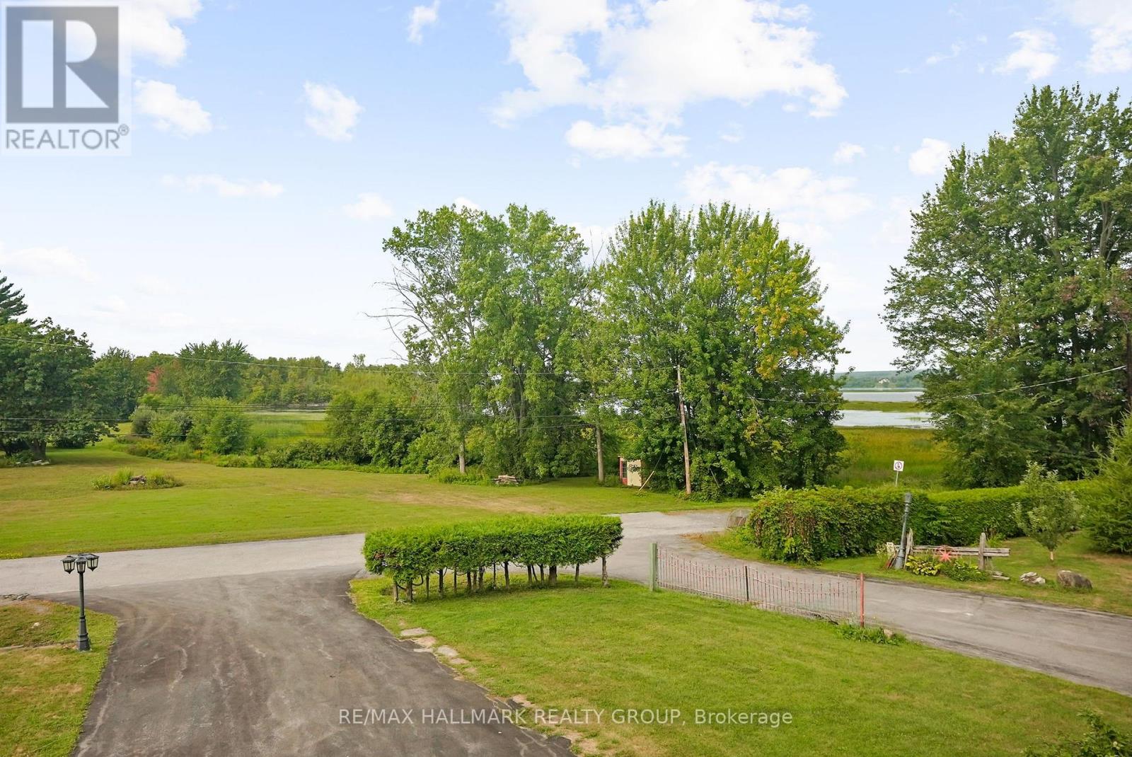 Photo 48 of 115 Pigeon Street, Clarencerockland ON